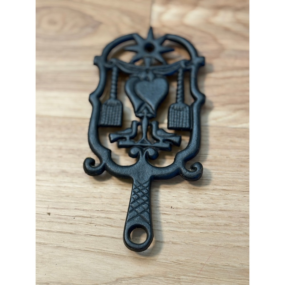 Dumb Dutch Cast Iron Trivet Black Heart Bird Brooms T-5 Vintage 60s MCM Country